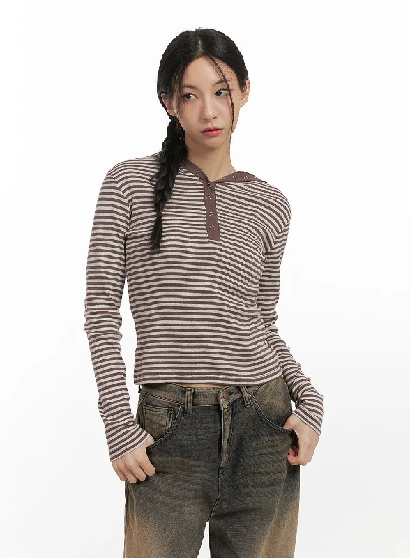 Striped Women Long Sleeve Top in a Timeless PatternStripe Hooded Crop Top CN428