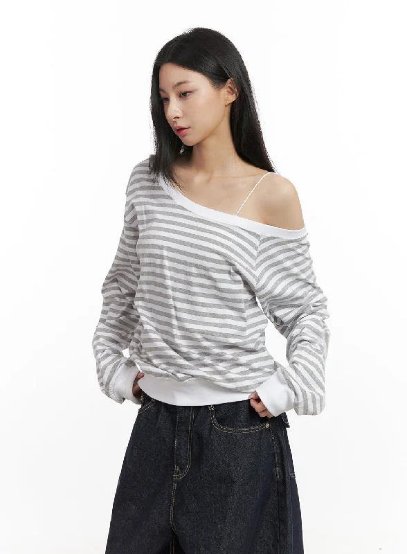 Ribbed Women Long Sleeve Top with a Textured AppealLoose-Fit Striped Drop-Shoulder Top CN426