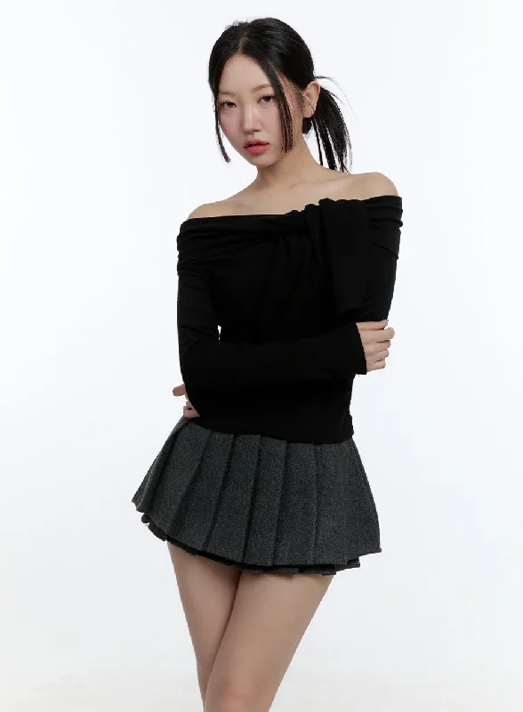 Metallic Accent Women Long Sleeve Top for a Glamorous LookOff Shoulder Ribbon Crop Top CD423