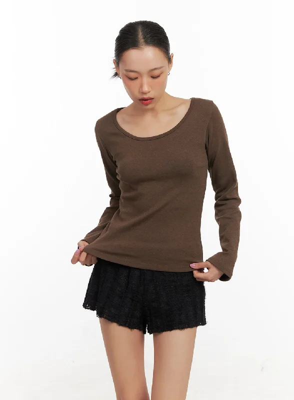 Cropped Women Long Sleeve Top to Pair with High - Waisted BottomsSolidEssentials Long Sleeve Shirt CD410