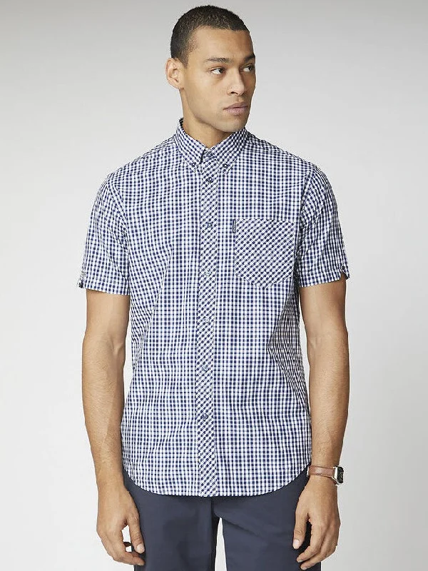 Striped Women T Shirt in a Classic PatternBen Sherman Signature Gingham SS Shirt