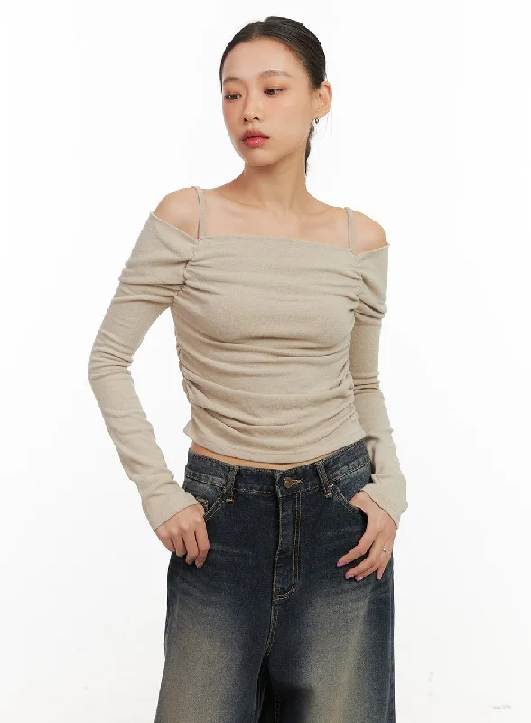 Plus Size Women Long Sleeve Top for a Flattering and Comfortable FitShirred Off Shoulder Crop Top CD410