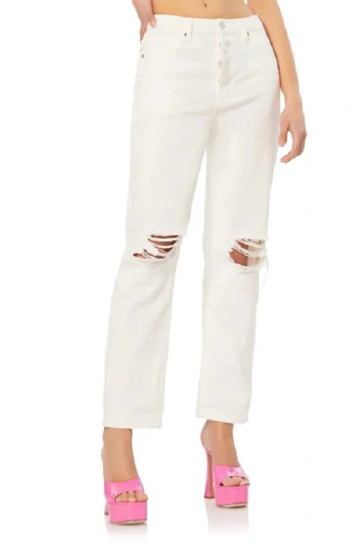 Mom jeans for a nostalgic and casual lookDex Boyfriend Jeans In White