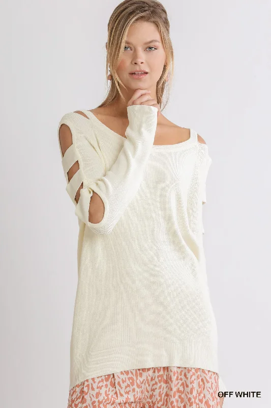 Oversized Chunky Knit Women's Cashmere Sweater in Ivory for a Cozy Winter LookUmgee Boat Neck Sweater with Cutout Long Sleeves