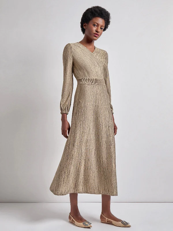 Empire Waist Women Dress to Accentuate the Bust and Conceal the WaistBishop Sleeve Jacquard Knit Maxi Dress