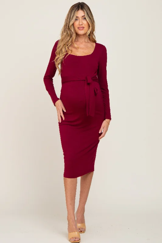 Ball Gown Women Dress with a Full Skirt for a Princess - like LookBurgundy Basic Square Neck Maternity Midi Dress