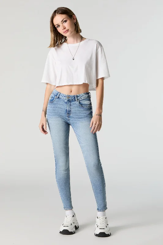 Denim Top with a Collared Neckline for a Preppy StyleRio Medium Wash Mid Rise Skinny Jean