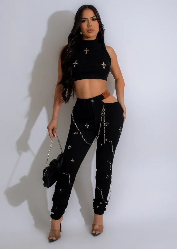 Distressed Denim Top for a Trendy and Edgy LookRock You Chain Jeans Black