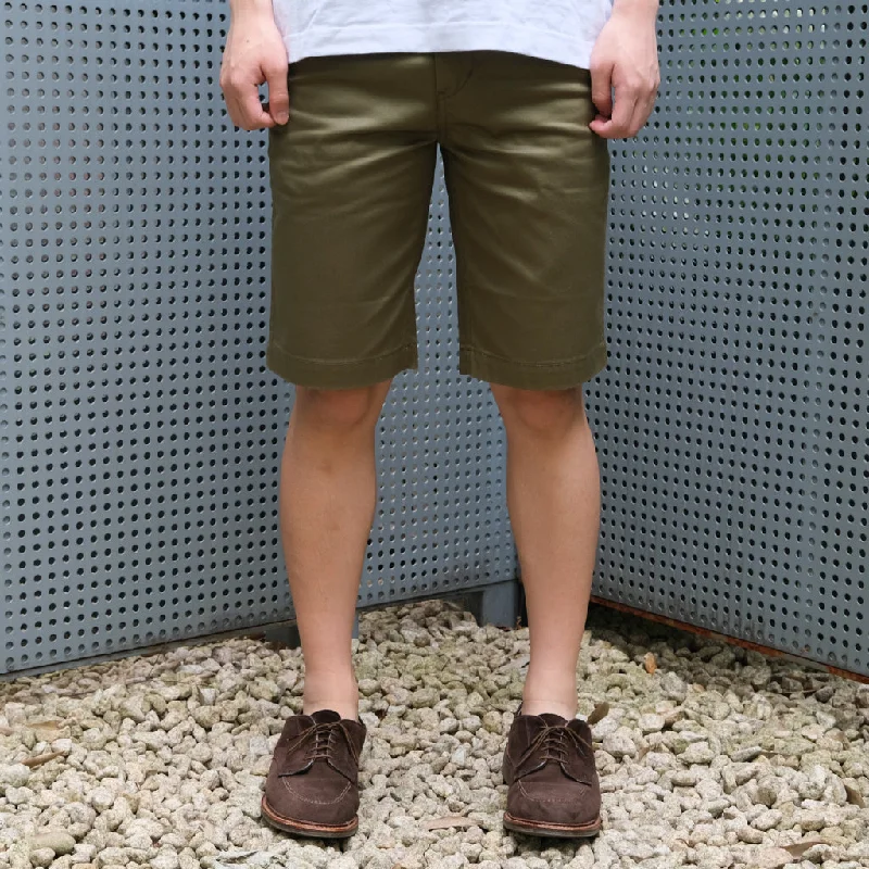 Denim Top with a Belted Waist for a Defined SilhouetteStudio D'Artisan 1875 Chino Shorts (Army Green)