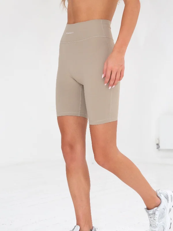 Cuffed Women Shorts for a Laid - Back and Trendy LookSeries Cycling Shorts - Washed Khaki