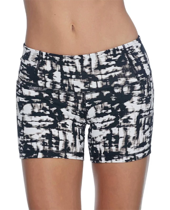 Twill Women Shorts with a Smooth Texture and DurabilityWomen's Active Short In Work It